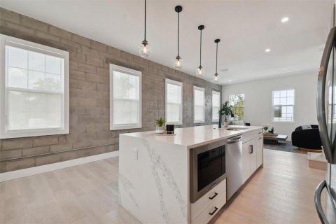 Купить таунхаус в Сент-Питерсберг, Флорида 8 комнат, 193.14м2, № 1878271 - фото 27