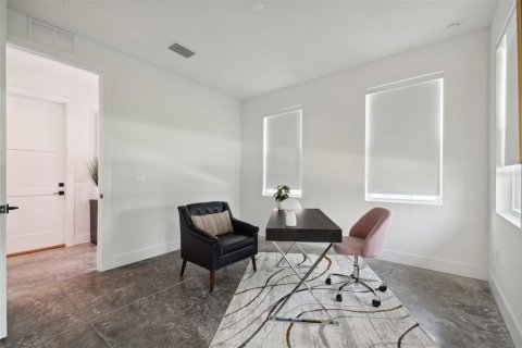 Купить таунхаус в Сент-Питерсберг, Флорида 8 комнат, 193.14м2, № 1878271 - фото 14