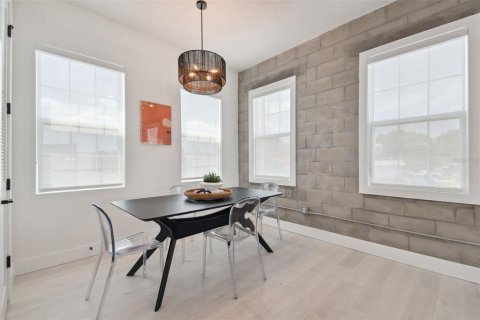 Купить таунхаус в Сент-Питерсберг, Флорида 8 комнат, 193.14м2, № 1878271 - фото 22