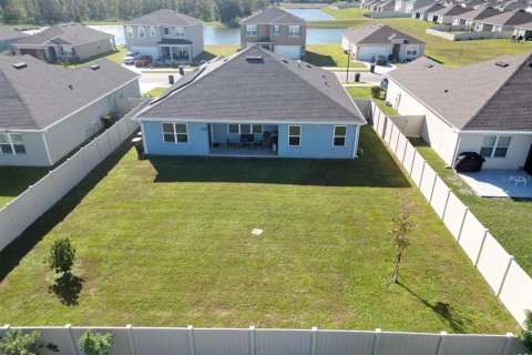 House in Auburndale, Florida 4 bedrooms, 18.02 sq.m. № 1716630 - photo 24