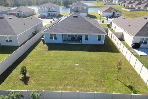 House in Auburndale, Florida 4 bedrooms, 18.02 sq.m. № 1716630 - photo 25
