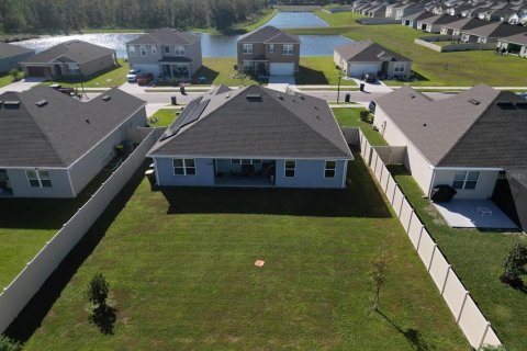 House in Auburndale, Florida 4 bedrooms, 18.02 sq.m. № 1716630 - photo 27