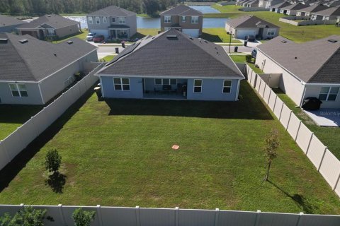 House in Auburndale, Florida 4 bedrooms, 18.02 sq.m. № 1716630 - photo 28
