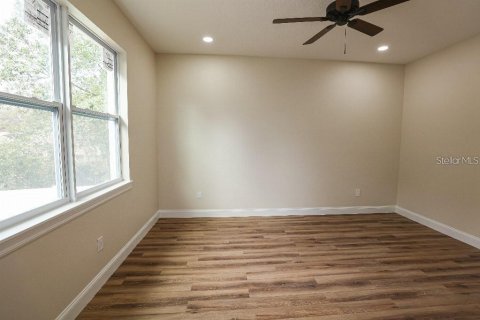 Casa en alquiler en Tampa, Florida, 3 dormitorios, 130.06 m2 № 1913050 - foto 5