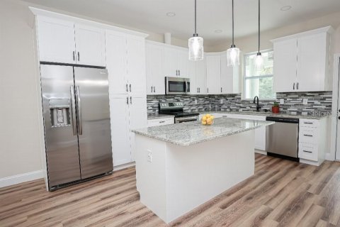 Casa en alquiler en Tampa, Florida, 3 dormitorios, 130.06 m2 № 1913050 - foto 2