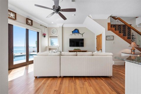 House in Holmes Beach, Florida 4 bedrooms, 448.72 sq.m. № 1642198 - photo 24