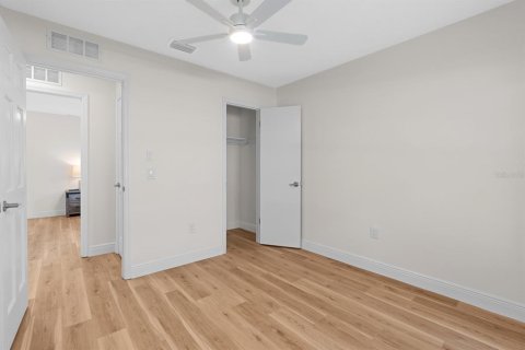 Casa en venta en Brandon, Florida, 4 dormitorios, 173.26 m2 № 2148011 - foto 20