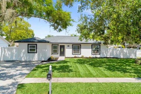 Casa en venta en Brandon, Florida, 4 dormitorios, 173.26 m2 № 2148011 - foto 2