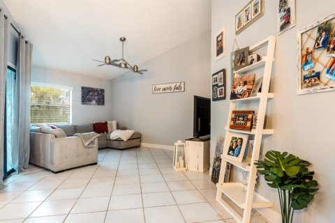 Condo in Boca Raton, Florida, 2 bedrooms  № 2392655 - photo 10