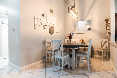 Condo in Boca Raton, Florida, 2 bedrooms  № 2392655 - photo 8