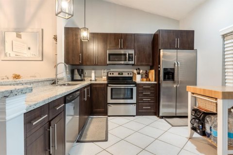 Condo in Boca Raton, Florida, 2 bedrooms  № 2392655 - photo 4