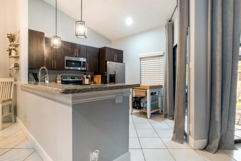 Condo in Boca Raton, Florida, 2 bedrooms  № 2392655 - photo 6