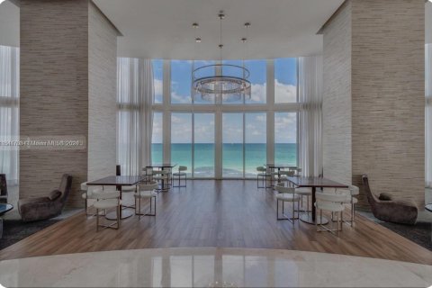 Copropriété à vendre à Sunny Isles Beach, Floride: 2 chambres, 168.25 m2 № 2026787 - photo 24