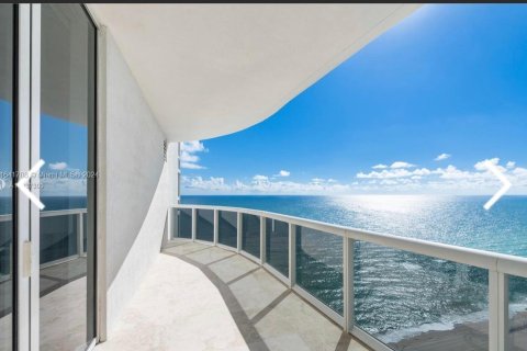 Copropriété à vendre à Sunny Isles Beach, Floride: 2 chambres, 168.25 m2 № 2026787 - photo 3