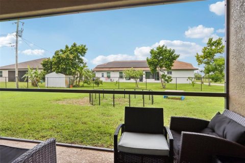 Casa en venta en Cape Coral, Florida, 3 dormitorios, 141.4 m2 № 1899169 - foto 25