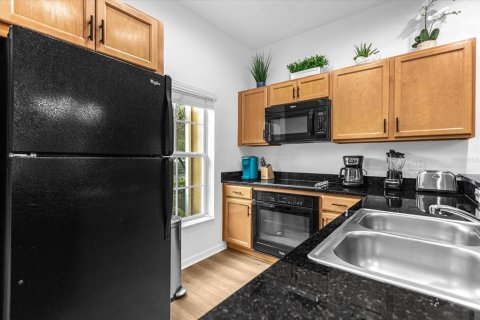 Touwnhouse à vendre à Kissimmee, Floride: 2 chambres, 107.86 m2 № 2324566 - photo 7