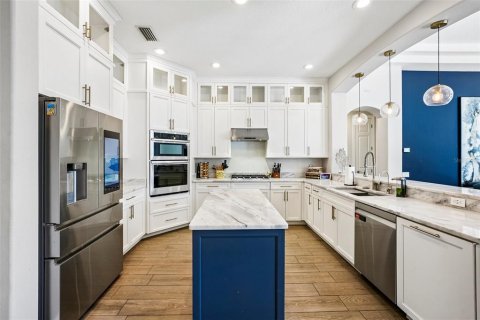 Casa en venta en Pinellas Park, Florida, 5 dormitorios, 359.81 m2 № 2208889 - foto 19