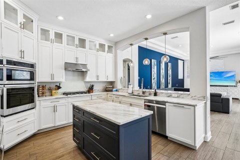 Casa en venta en Pinellas Park, Florida, 5 dormitorios, 359.81 m2 № 2208889 - foto 18