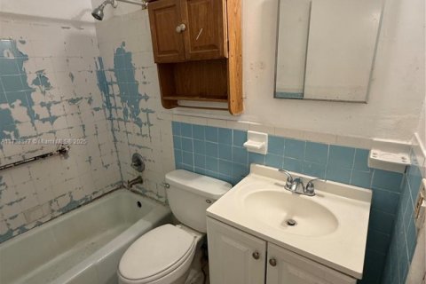 House in Pompano Beach, Florida 4 bedrooms, 112.23 sq.m. № 1871286 - photo 25