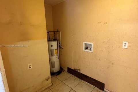 House in Pompano Beach, Florida 4 bedrooms, 112.23 sq.m. № 1871286 - photo 19