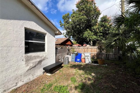 House in Pompano Beach, Florida 4 bedrooms, 112.23 sq.m. № 1871286 - photo 5