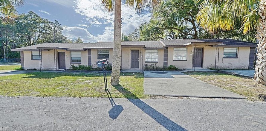 Immobilier commercial à Crystal River, Floride 30 chambres, 329.99 m2 № 1832016