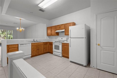 Adosado en venta en Brandon, Florida, 2 dormitorios, 146.23 m2 № 1917597 - foto 9