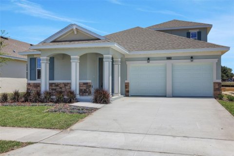House in Apopka, Florida 3 bedrooms, 220.27 sq.m. № 1547121 - photo 8