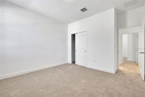 House in Apopka, Florida 3 bedrooms, 220.27 sq.m. № 1547121 - photo 29
