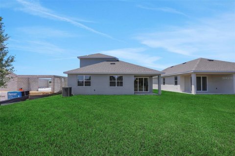 House in Apopka, Florida 3 bedrooms, 220.27 sq.m. № 1547121 - photo 6