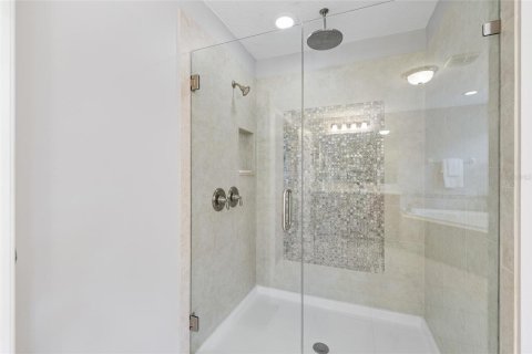 Casa en venta en Riverview, Florida, 5 dormitorios, 435.15 m2 № 2094022 - foto 9