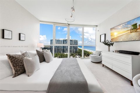 Condominio en venta en Miami Beach, Florida, 4 dormitorios, 356.47 m2 № 1936814 - foto 12