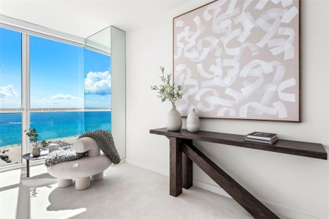 Condominio en venta en Miami Beach, Florida, 4 dormitorios, 356.47 m2 № 1936814 - foto 10