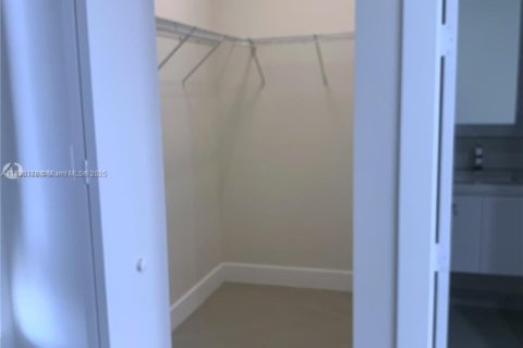 Apartamento en alquiler en Doral, Florida № 1929075 - foto 6