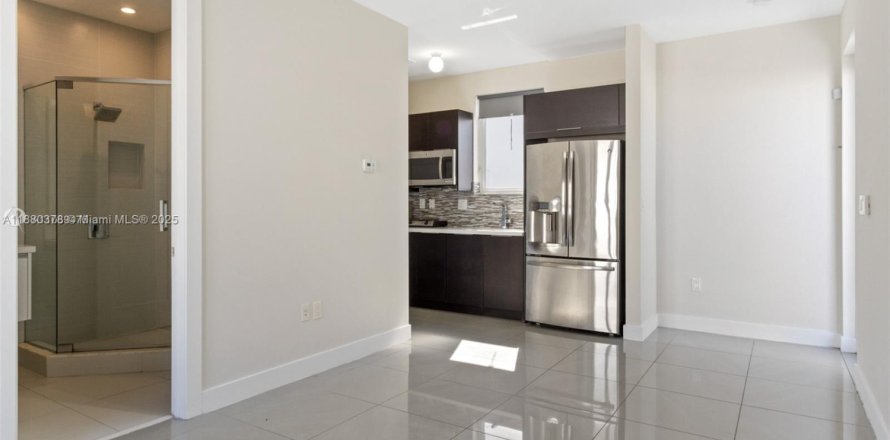 Estudio en Doral, Florida en LANDMARK № 1929075