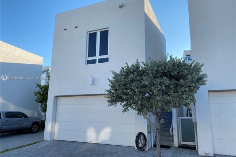 Apartamento en alquiler en Doral, Florida № 1929075 - foto 4