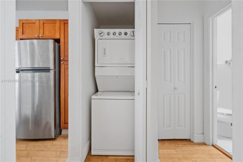 Copropriété à louer à Miami Beach, Floride: 1 chambre, 61.32 m2 № 1989782 - photo 23