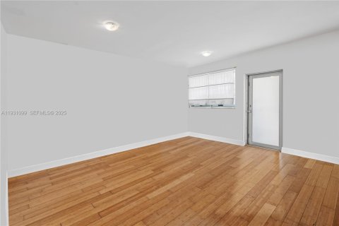 Copropriété à louer à Miami Beach, Floride: 1 chambre, 61.32 m2 № 1989782 - photo 16
