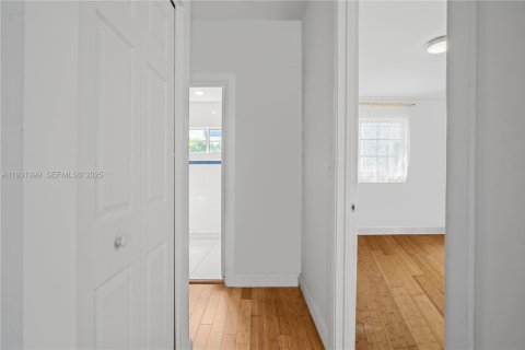 Copropriété à louer à Miami Beach, Floride: 1 chambre, 61.32 m2 № 1989782 - photo 22