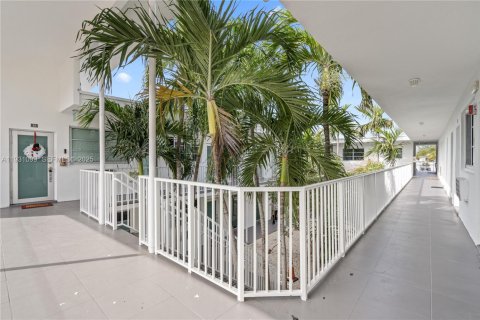 Copropriété à louer à Miami Beach, Floride: 1 chambre, 61.32 m2 № 1989782 - photo 10
