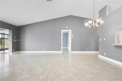 House in Boca Raton, Florida 3 bedrooms, 137.4 sq.m. № 1994009 - photo 9