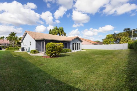 House in Boca Raton, Florida 3 bedrooms, 137.4 sq.m. № 1994009 - photo 26