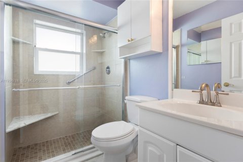 House in Boca Raton, Florida 3 bedrooms, 137.4 sq.m. № 1994009 - photo 23