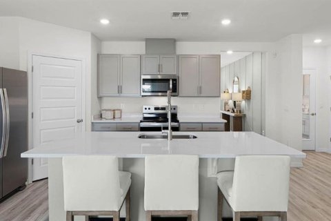 Casa en venta en Haines City, Florida, 5 dormitorios, 192.96 m2 № 1732612 - foto 3