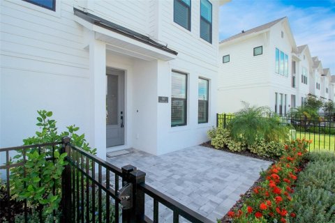 Adosado en alquiler en Sarasota, Florida, 3 dormitorios, 163.88 m2 № 1916870 - foto 3