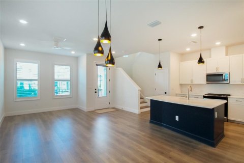Adosado en alquiler en Sarasota, Florida, 3 dormitorios, 163.88 m2 № 1916870 - foto 7