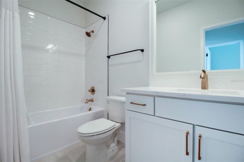 Adosado en alquiler en Sarasota, Florida, 3 dormitorios, 163.88 m2 № 1916870 - foto 21