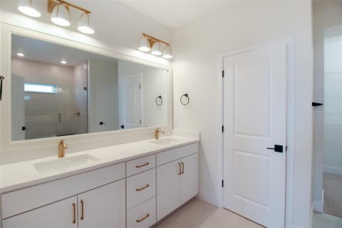 Adosado en alquiler en Sarasota, Florida, 3 dormitorios, 163.88 m2 № 1916870 - foto 17