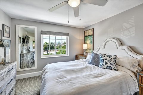 Condo in Boca Grande, Florida, 2 bedrooms  № 2166272 - photo 11