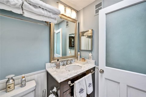 Condo in Boca Grande, Florida, 2 bedrooms  № 2166272 - photo 21